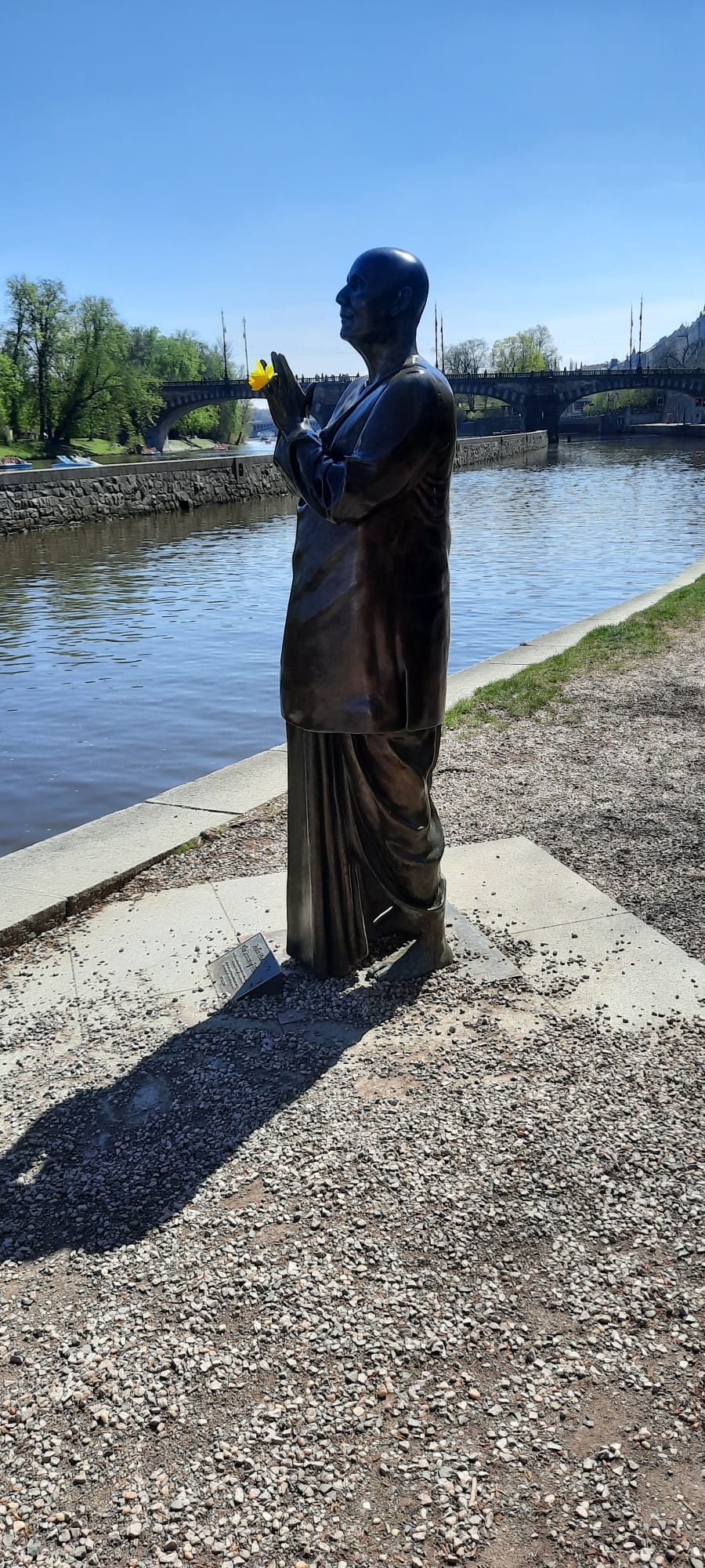 Lidska socha u Vltavy